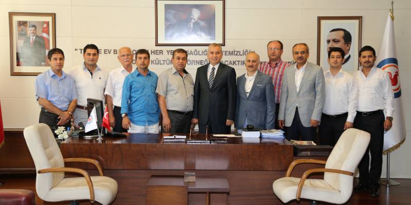 14.07.2014 Tarihin'de Yönetim kurulumuz ile birlikte Denizli belediye başkanımız sayın Osman Zolan'ı makamında ziyaret  gerçekleştirdik.