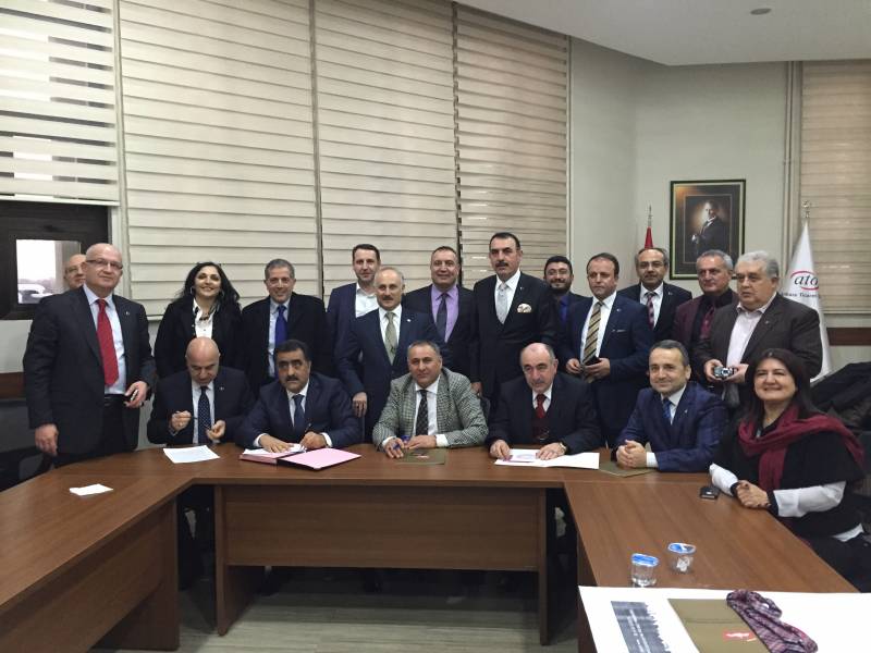 25.02.2015 Tarihin 'de Ankara Ticaret Odasın 'da  emlak danışmanlığı kanun tasarısı toplantısını gerçekleştirdik.